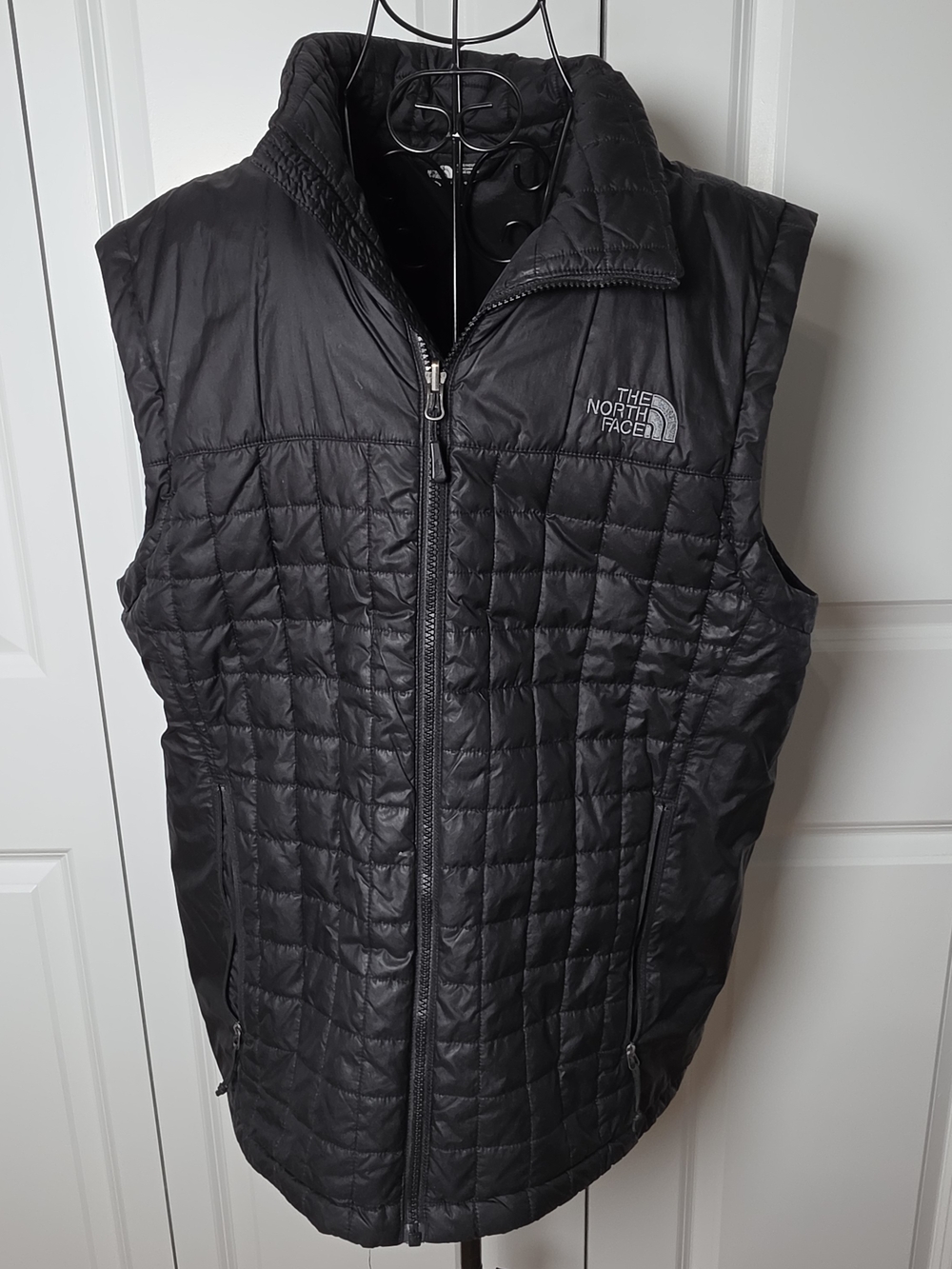 The North Face Men’s Large Black Quilted Insulated Vest